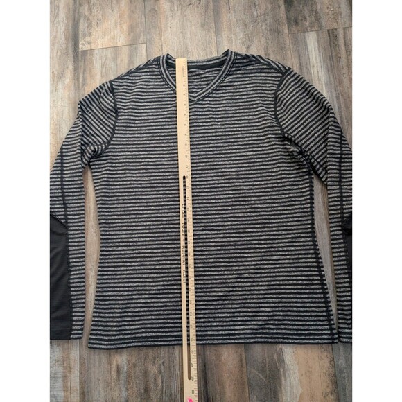 Lululemon Speed Long Sleeve Smallish Stripe Black Iris Blue / Smooth Silver Lrg - Picture 2 of 5